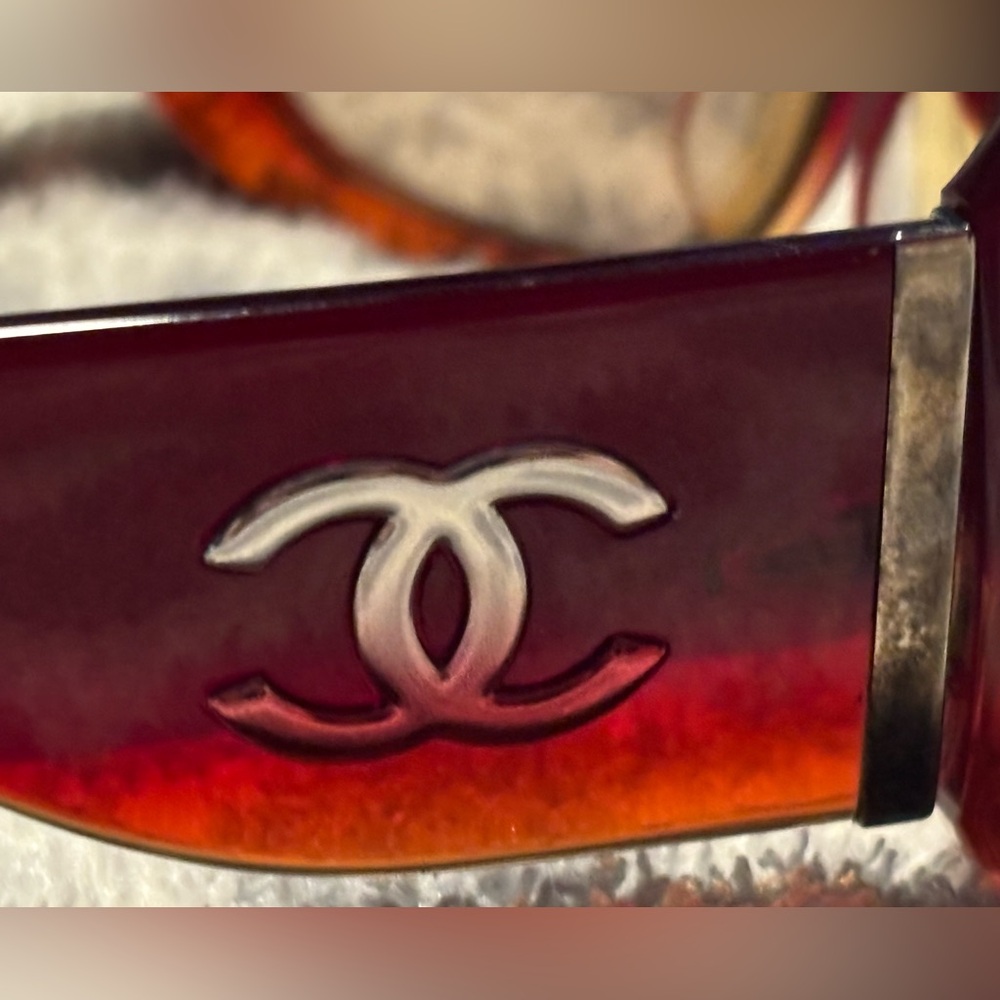 CHANEL 5166 Sunglasses in color 11413B - Picture 9 of 15
